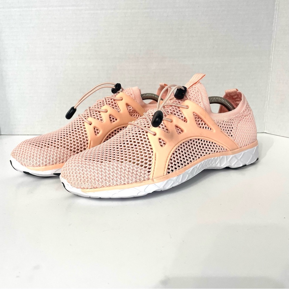 Women’s Pink Water shoes Sz 39 Us 8.5 Upstream Wading Swimming Aqua Shoes